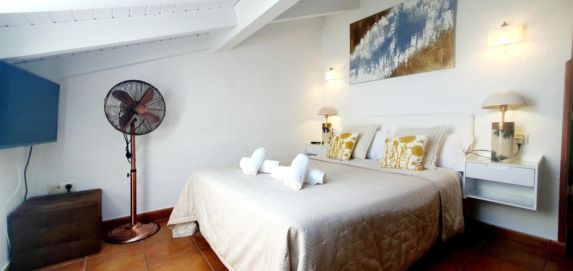 El Juacu Guest House Llanes Bagian luar foto
